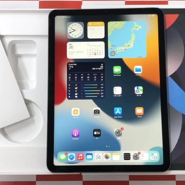 iPad Air 第4世代 Wi-Fiモデル 64GB MYFM2J/A A2316 極美品-正面
