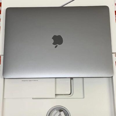MacBook Pro 13インチ 2020 Thunderbolt 3ポートx4  2GHz クアッドコアIntel Core i5 16GBメモリ 512GB SSD MWP42J/A A2251 極美品
