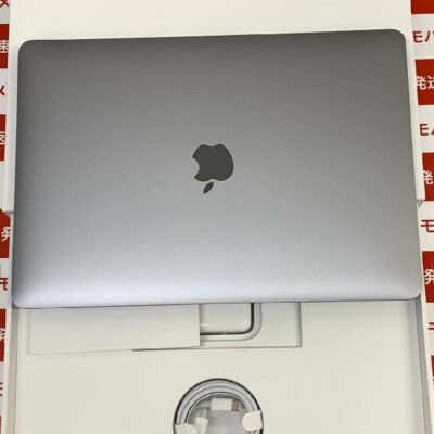 MacBook Air M1 2020  13インチ 8GBメモリ 256GB SSD MGN63J/A A2337 ほぼ新品