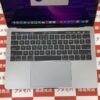 MacBook Pro 13インチ 2018 Thunderbolt 3ポートx 4 2.3GHz クアッドコア Intel Core i5 16GBメモリ 256GB SSD MR9Q2J/A A1989 極美品-上部