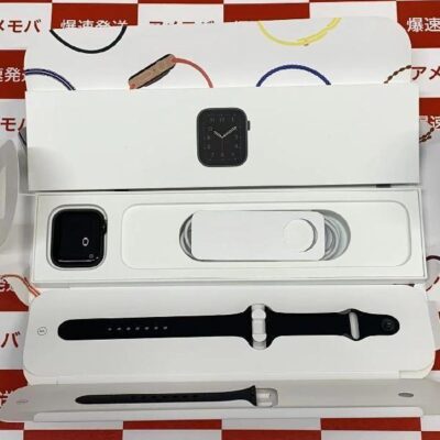 Apple Watch SE GPS + Cellularモデル  MYF02J/A 極美品